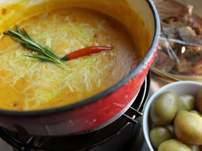 FONDUE HOUSE DU PONT - Gastronomie und Hotellerie