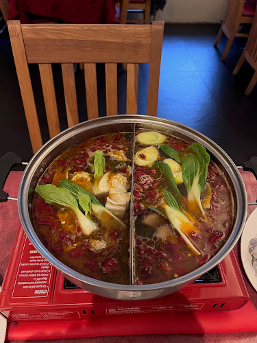 NAYA - Gastronomie und Hotellerie