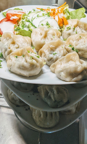 Opinii despre TIBET BISTRO ● Supertasty Food & Drinks ● VEGAN or BEEF ●Restaurant & Take Away● 🚶3min.🚶🏼‍♀️ HB Winterthur în Winterthur - Gastronomie und Hotellerie