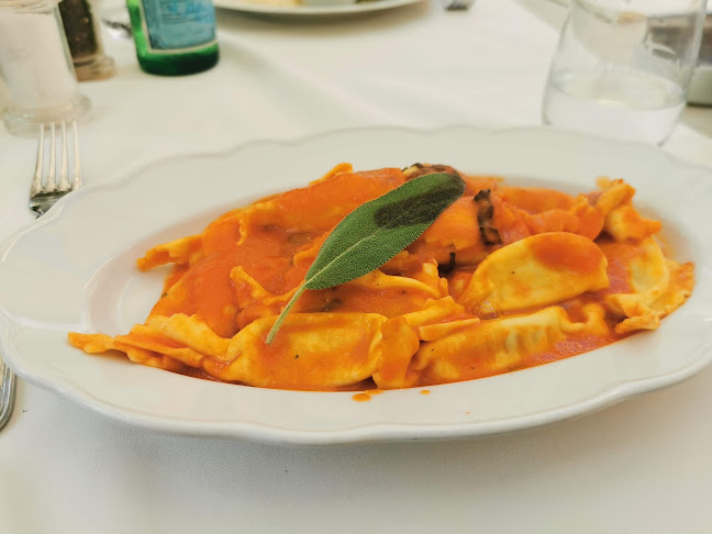 Opinii despre Restaurant Beau Rivage în Thun - Gastronomie und Hotellerie