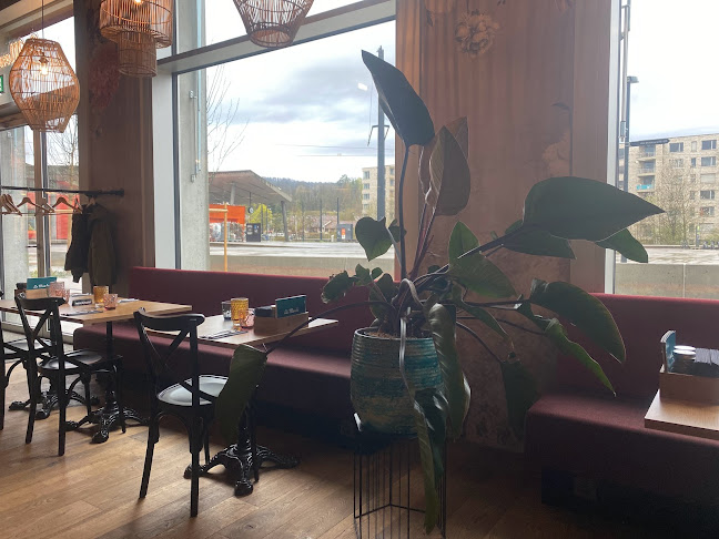 Le Monde - Gastronomie und Hotellerie