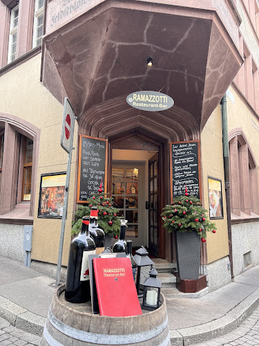 Comentarii opinii despre Ramazzotti