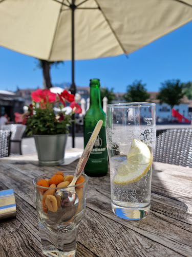 Comentarii opinii despre Sopranos Café