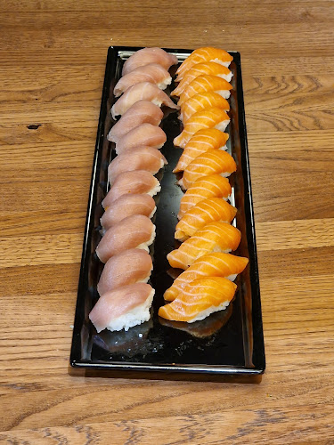 Comentarii opinii despre Café & Sushi Intermezzo Opfikon