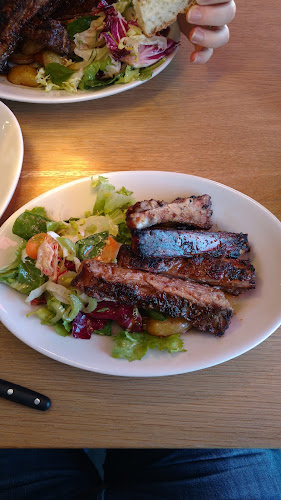 Comentarii opinii despre Metzg