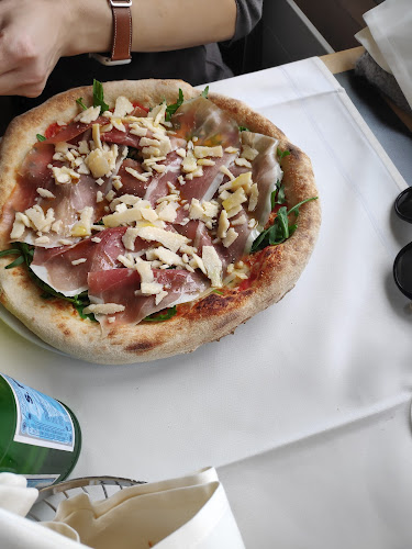 Opinii despre Restaurant Beau Rivage în Thun - Gastronomie und Hotellerie