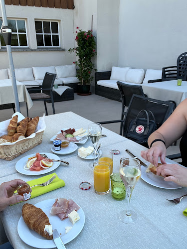 Opinii despre MORETHANFOOD - Restaurant zum grauen Wolf în Schlosswil - Gastronomie und Hotellerie