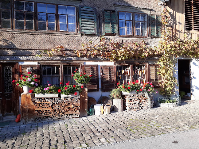 Opinii despre Mäser "Im Feld" Coiffeur & Café în Marbach - Gastronomie und Hotellerie