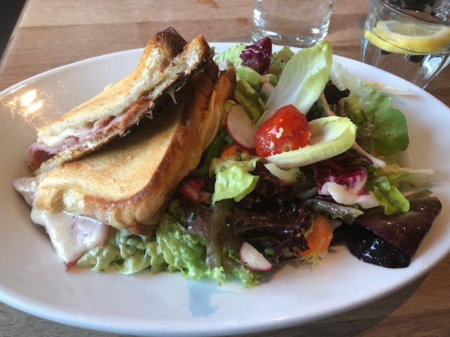 Opinii despre Franzos în Zürich - Gastronomie und Hotellerie