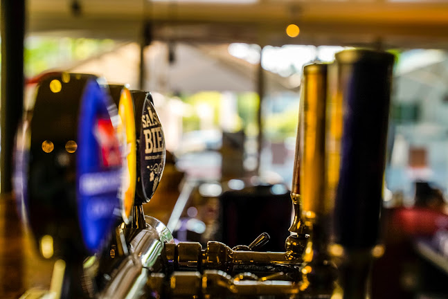 Restaurant Bar Zapfenzieher - Gastronomie und Hotellerie