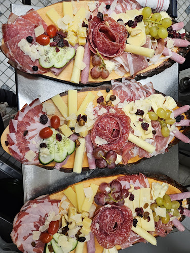 Comentarii opinii despre Jägerstübli