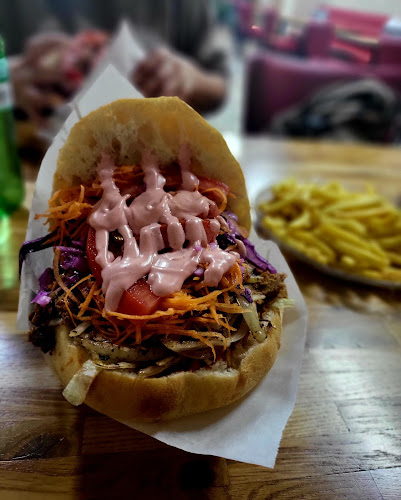 Comentarii opinii despre Ali Baba Kebab & Pizza Haus