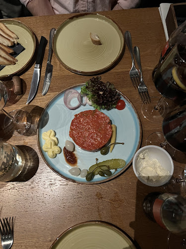 Comentarii opinii despre Simon's Steakhouse Grill & Restaurant & Bar