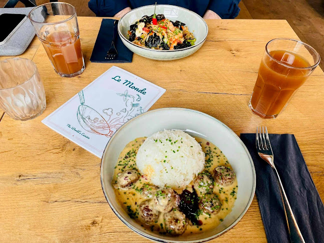 Le Monde - Dübendorf