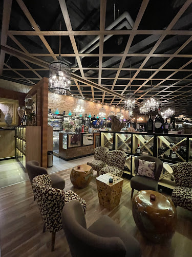 The Place 2B BIKINI BEACH - Gastronomie und Hotellerie