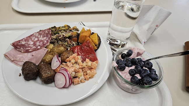 Opinii despre Mensa Polyterrasse în Zürich - Gastronomie und Hotellerie