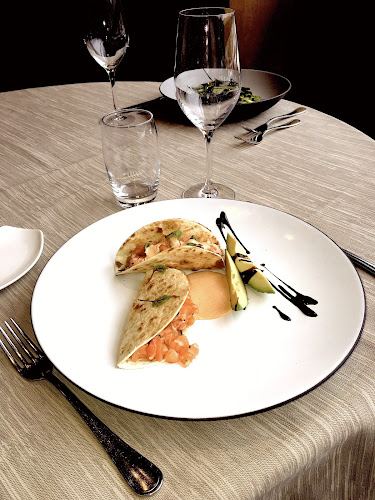 Opinii despre Restaurant du Théâtre în Lausanne - Gastronomie und Hotellerie