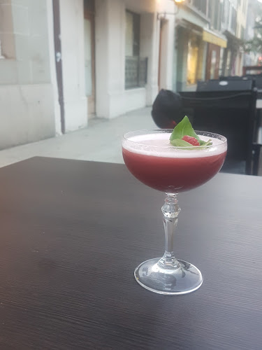 Opinii despre Bloody Cat Bar în Morges - Gastronomie und Hotellerie