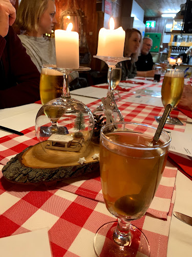 Opinii despre Lodge79 în Basel - Gastronomie und Hotellerie