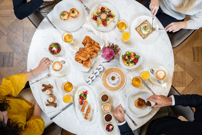 Living Room - Geneva