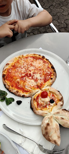 Restaurant Pizzeria Merkur - Holzofenpizzeria - Gastronomie und Hotellerie