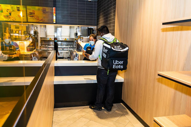 Opinii despre McDonald's în Zürich - Gastronomie und Hotellerie