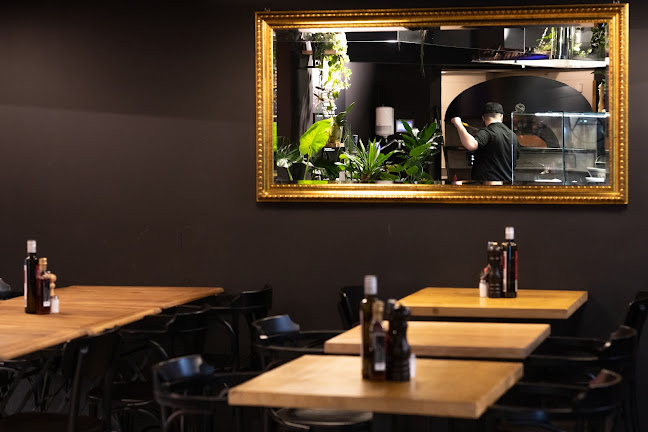 Opinii despre Artigiano Pizzeria Napoletana Bern în Bern - Gastronomie und Hotellerie