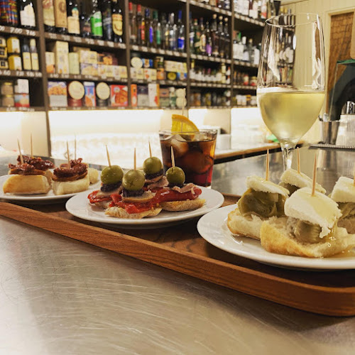 DE•TAPAS - BAR - BODEGA - COMESTIBLES - Winterthur