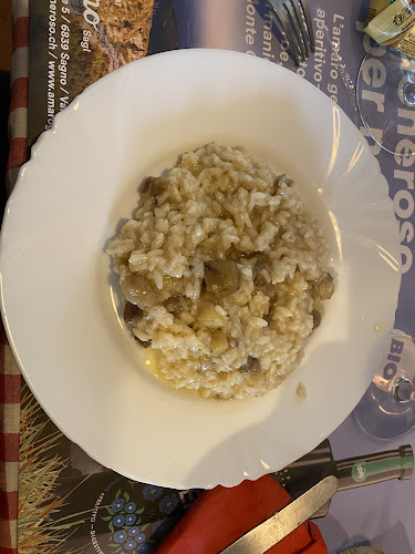 Comentarii opinii despre Ristorante-Grotto Eremo S. Nicolao