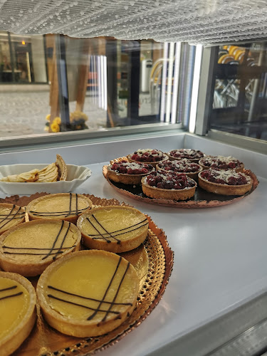 Opinii despre Bacio Nero, restaurant, glaces maison, focacceria, café et bar în Yverdon-les-Bains - Gastronomie und Hotellerie