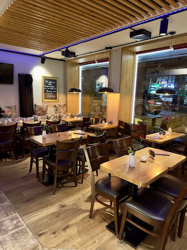 Opinii despre Trubä67 Wein Bar în Einsiedeln - Gastronomie und Hotellerie