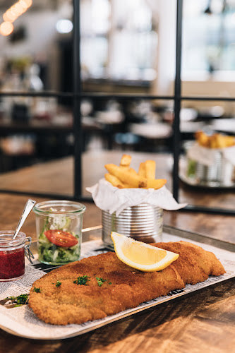 Opinii despre Bistro k2 în Zürich - Gastronomie und Hotellerie