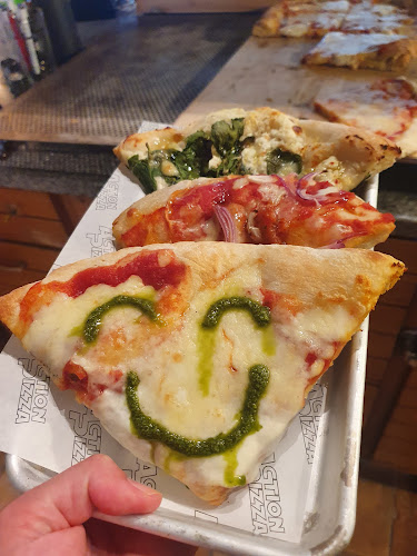 Opinii despre zur Schtund în Zürich - Gastronomie und Hotellerie