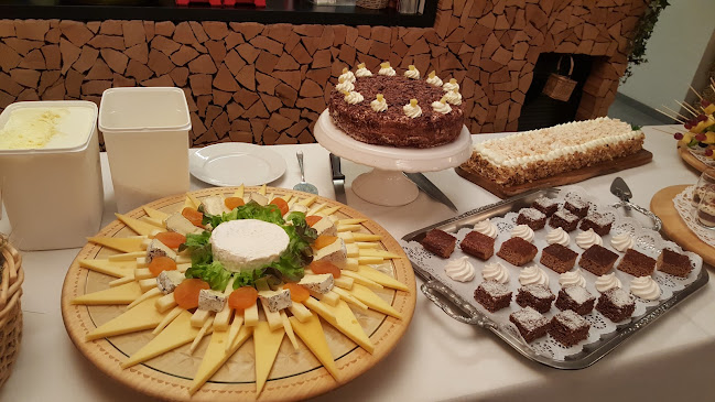 Huserenberg 2, 6432 Rickenbach b