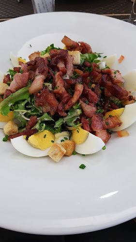 Y-Parc - Gastronomie und Hotellerie