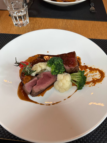 Opinii despre Meating în Zug - Gastronomie und Hotellerie