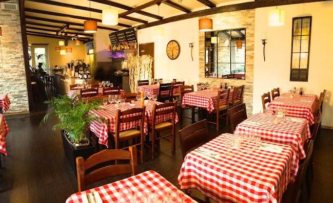 Europa Restaurant & Piano Bar