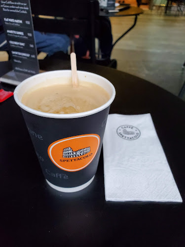 Comentarii opinii despre Caffè Spettacolo Luzern SBB