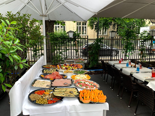 Azzurro - Gastronomie und Hotellerie