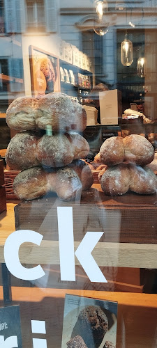 Comentarii opinii despre Walter Buchmann «Rennweg»