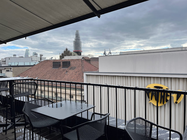 ART HOUSE Rooftop Bar & Lounge