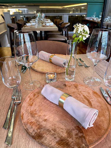 Comentarii opinii despre Jacques Restaurant