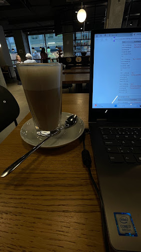 Opinii despre XOXO Café Bar în Basel - Gastronomie und Hotellerie