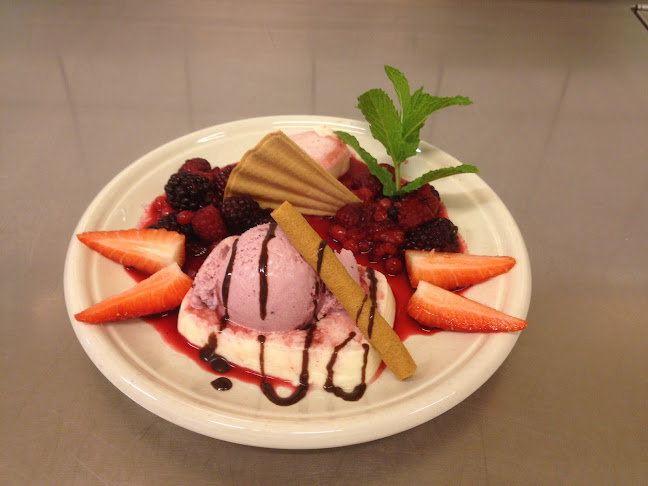 Restaurant Pizzeria Schönthal & Kullat e Junikut - Füllinsdorf