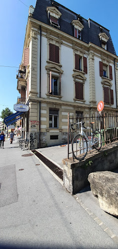 Av. d'Echallens 54, 1004 Lausanne