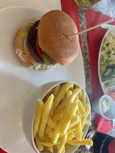 Opinii despre Café Bar Corso în Luzern - Gastronomie und Hotellerie