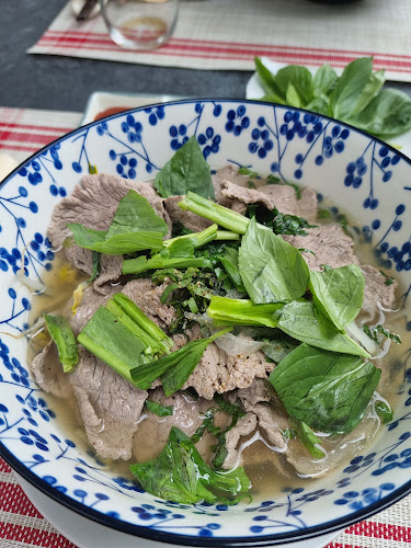 Opinii despre Pho Sushi în Sierre - Gastronomie und Hotellerie