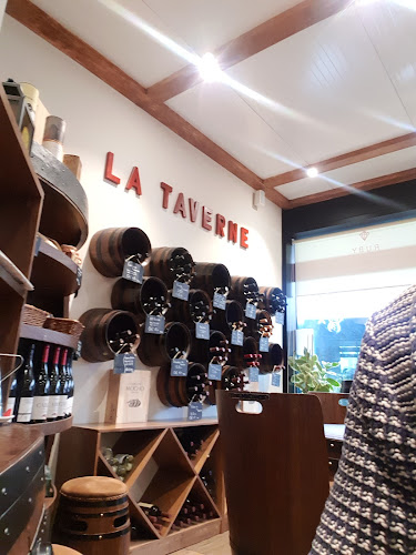 Comentarii opinii despre La Taverne Bar a Vins et Tapas