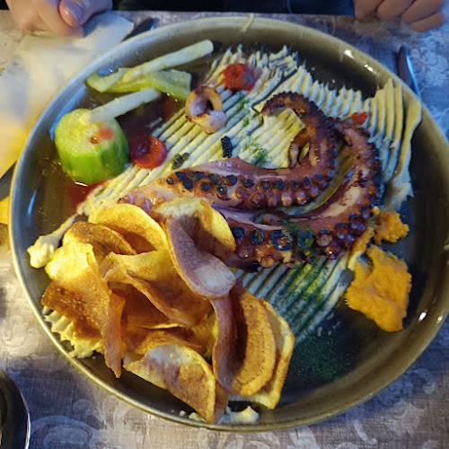 Opinii despre La Vita è Bella în Le Locle - Gastronomie und Hotellerie