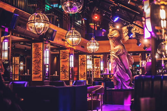 Penthouse Roof Top Bar – 360° View